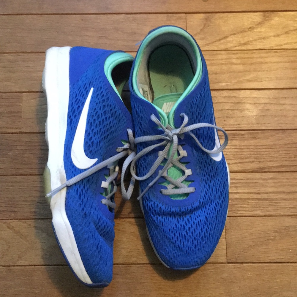 Barely worn Nike Zooms